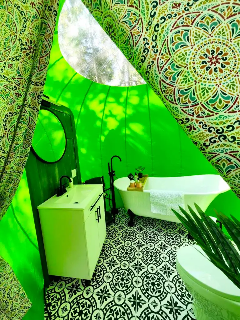 Estrella Glamping Péninsule Acadienne - Bulle L'Éden - La salle de bain
